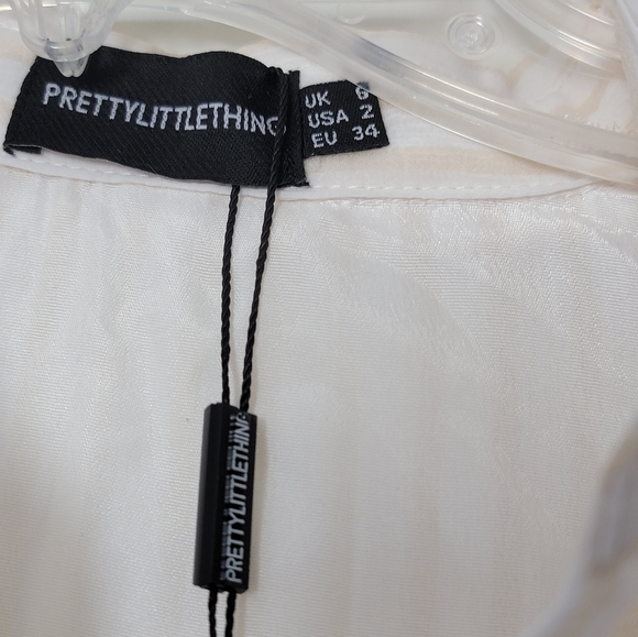 NWT! PrettyLittleThing Romper - Picture 5 of 5